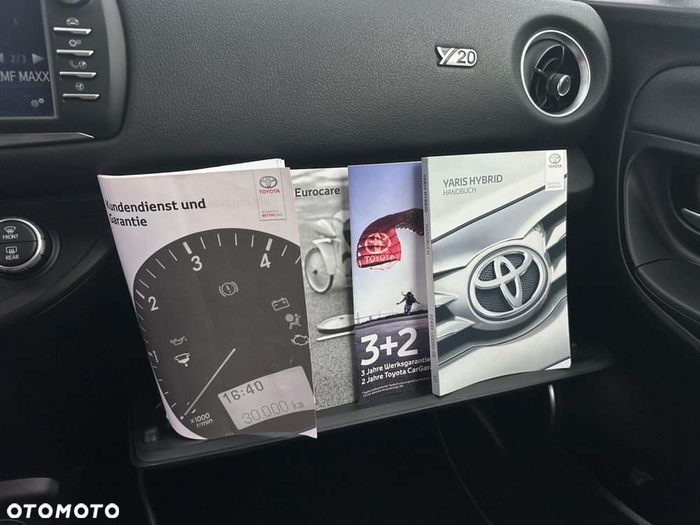 Toyota Yaris - 30