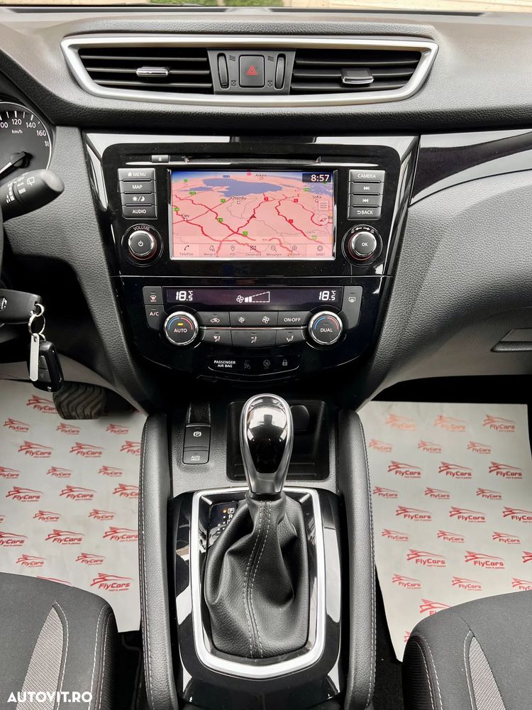 Nissan Qashqai 1.5 DCI DCT N-CONNECTA - 11