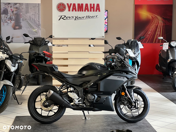 Yamaha R3