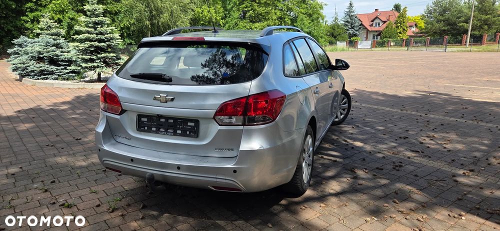 Chevrolet Cruze 1.6 LS - 32