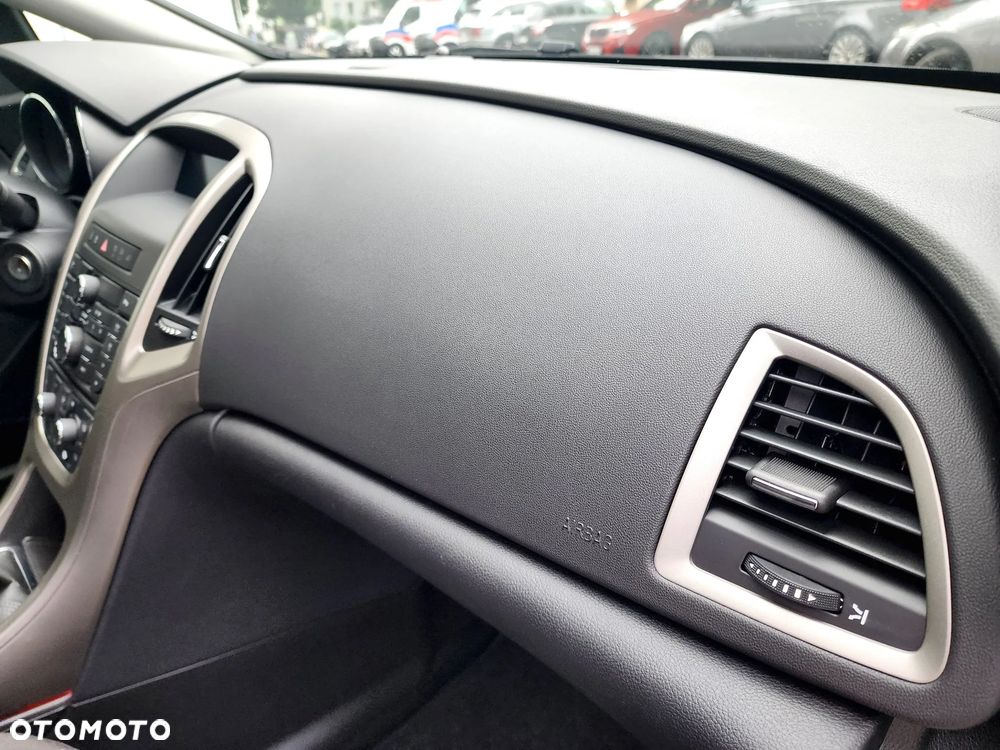 Opel Astra 1.4 Turbo Edition - 30