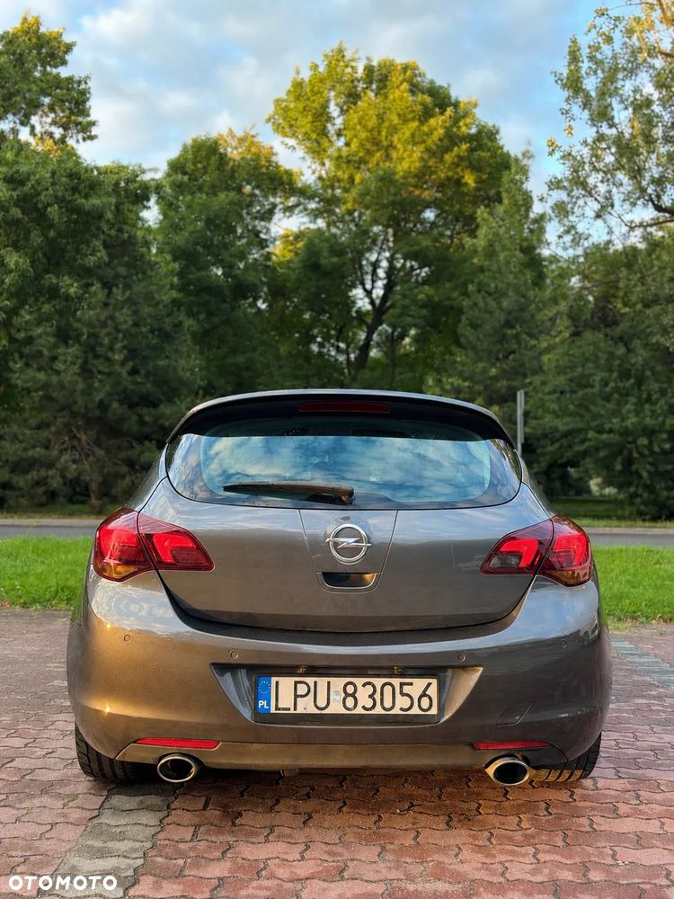 Opel Astra 1.6 T Sport - 4