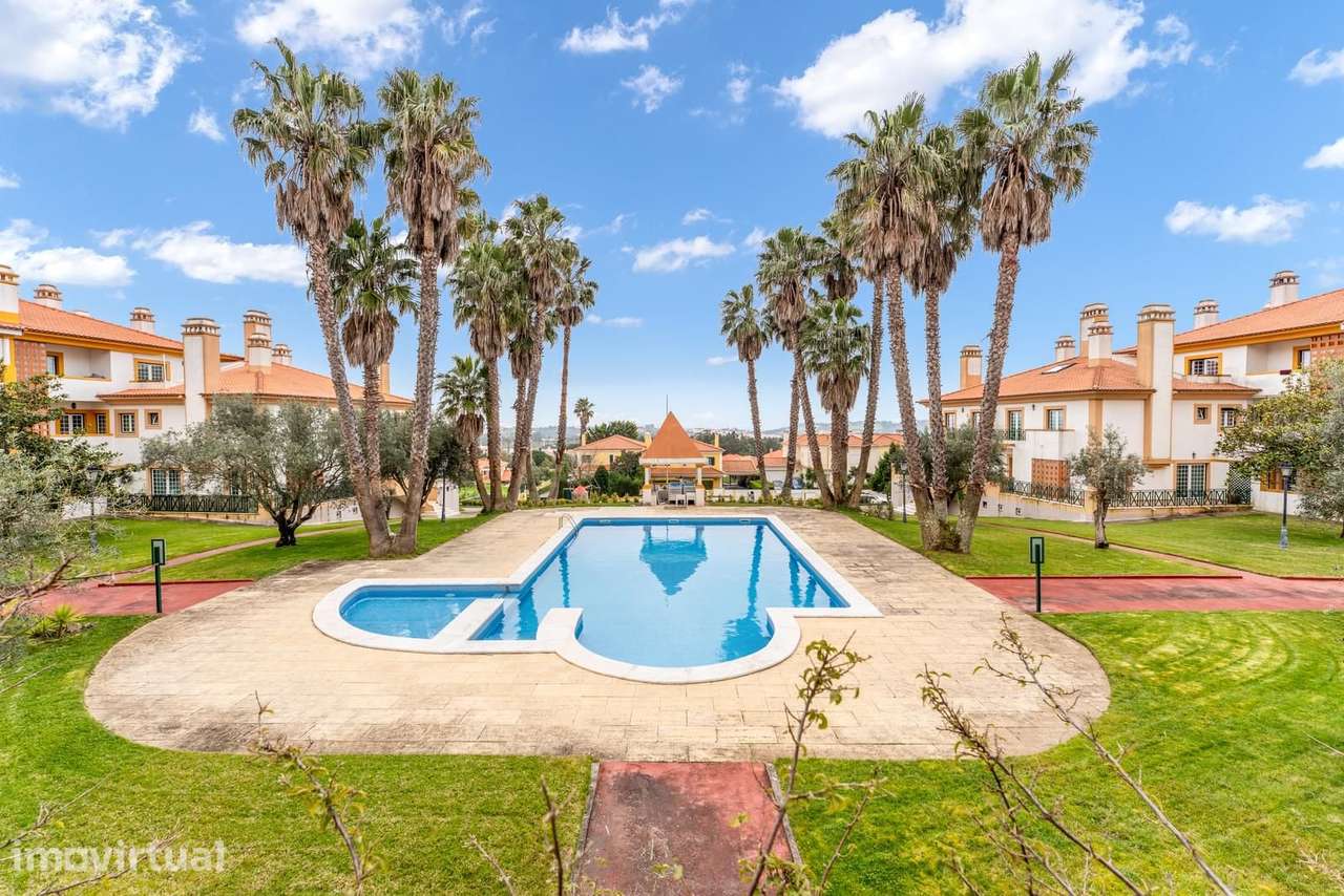 Penthouse T3 + 1 com jardim, Quinta da Beloura, Sintra - Grande imagem: 3/47