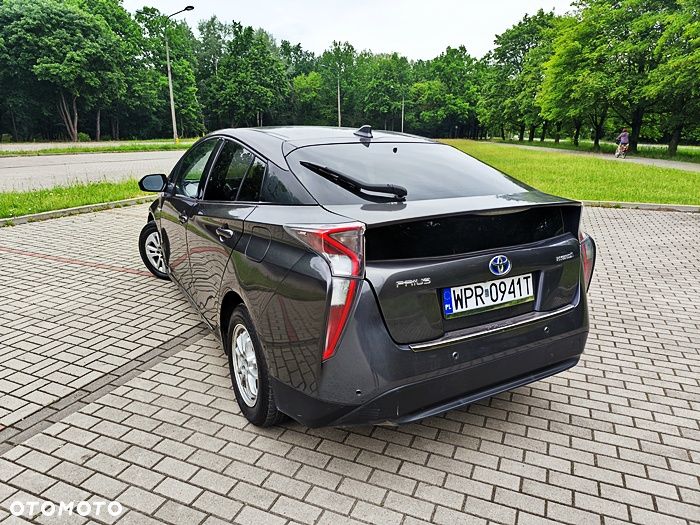 Toyota Prius - 8