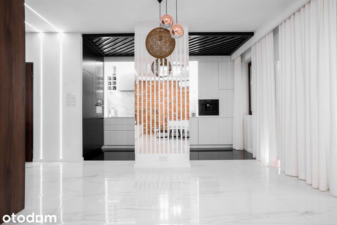 Apartament z prywatnym tarasem z widokiem na panoramę Warszawy
