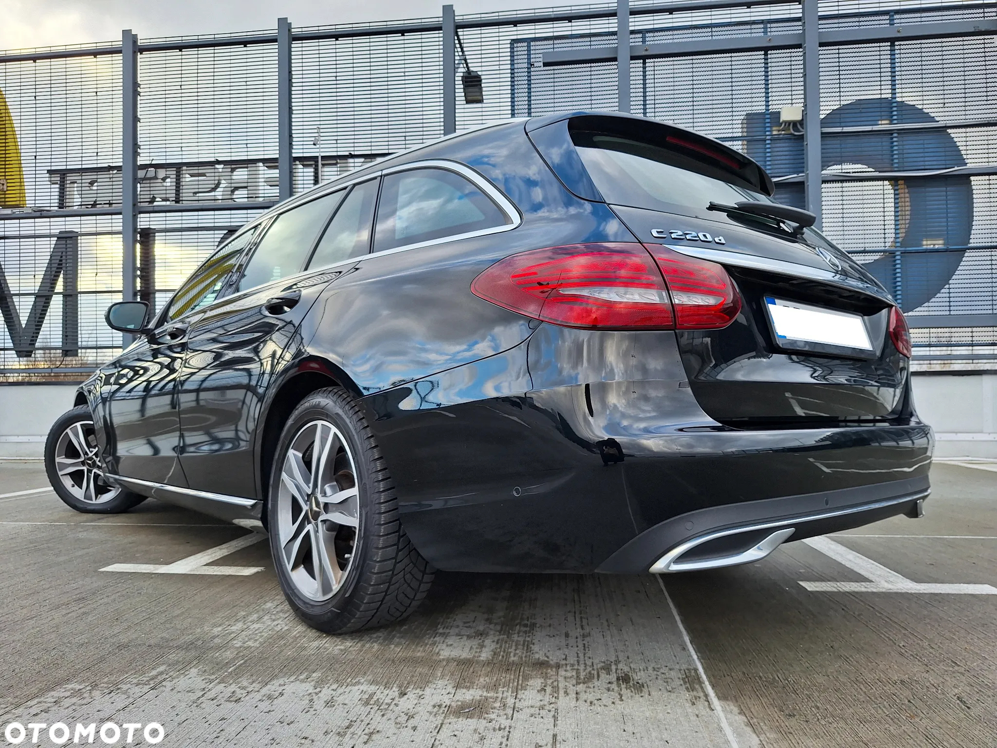 Mercedes-Benz Klasa C 220 d 9G-TRONIC - 11