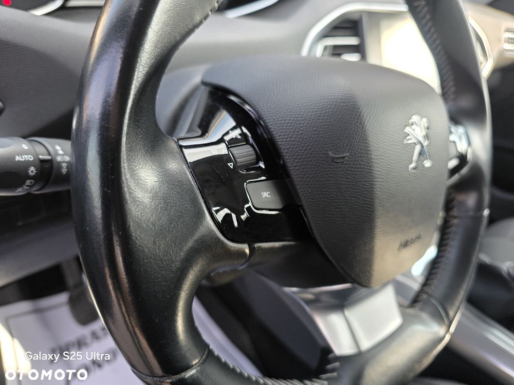 Peugeot 308 BlueHDi 130 Stop & Start Allure Pack - 12