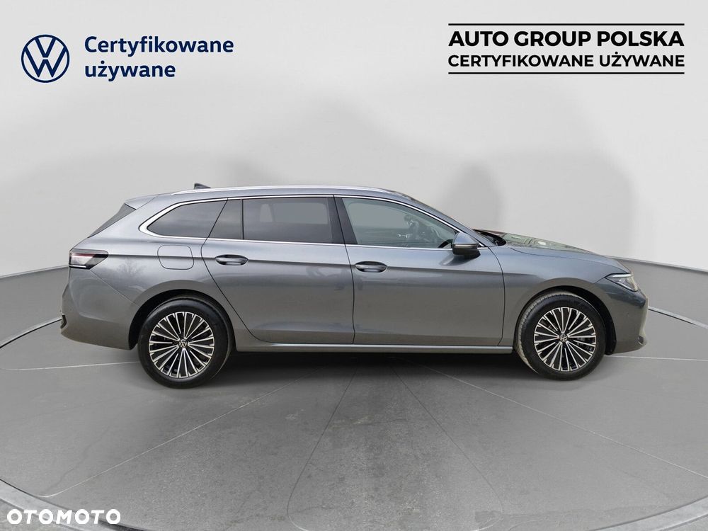 Volkswagen Passat - 16