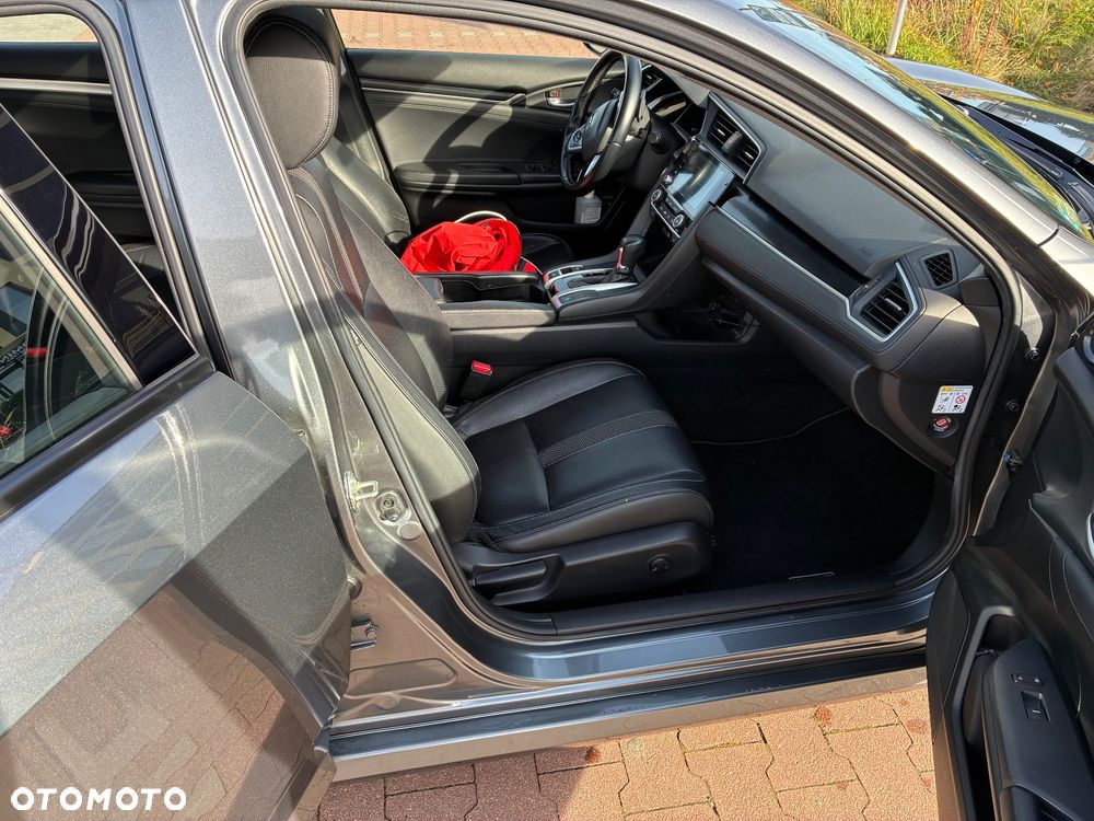 Honda Civic 1.5 T Executive CVT - 18