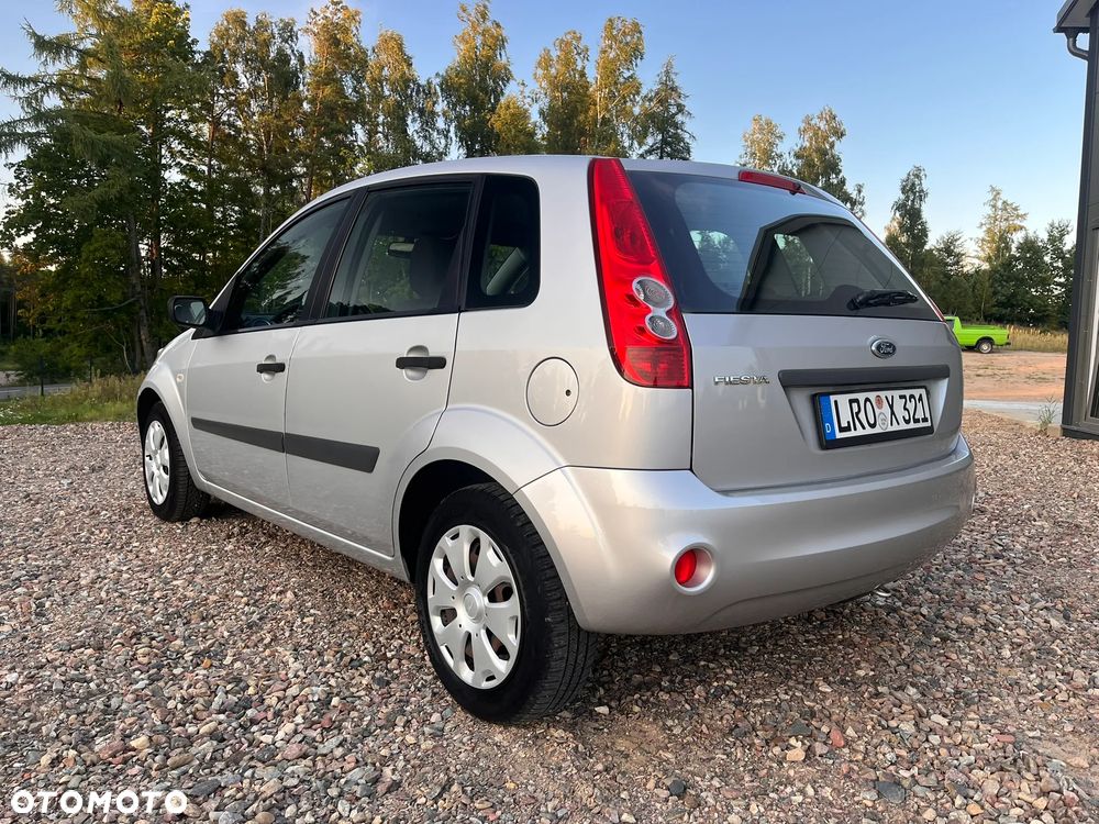 Ford Fiesta 1.4 Connection - 12