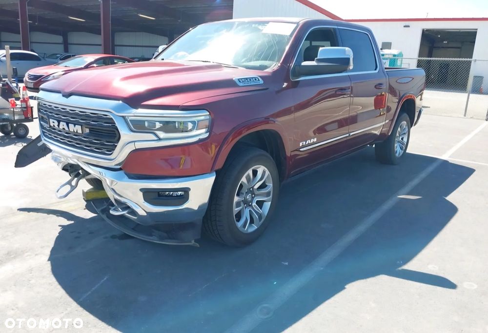 RAM 1500 Crew Cab Shortbed Limited - 11
