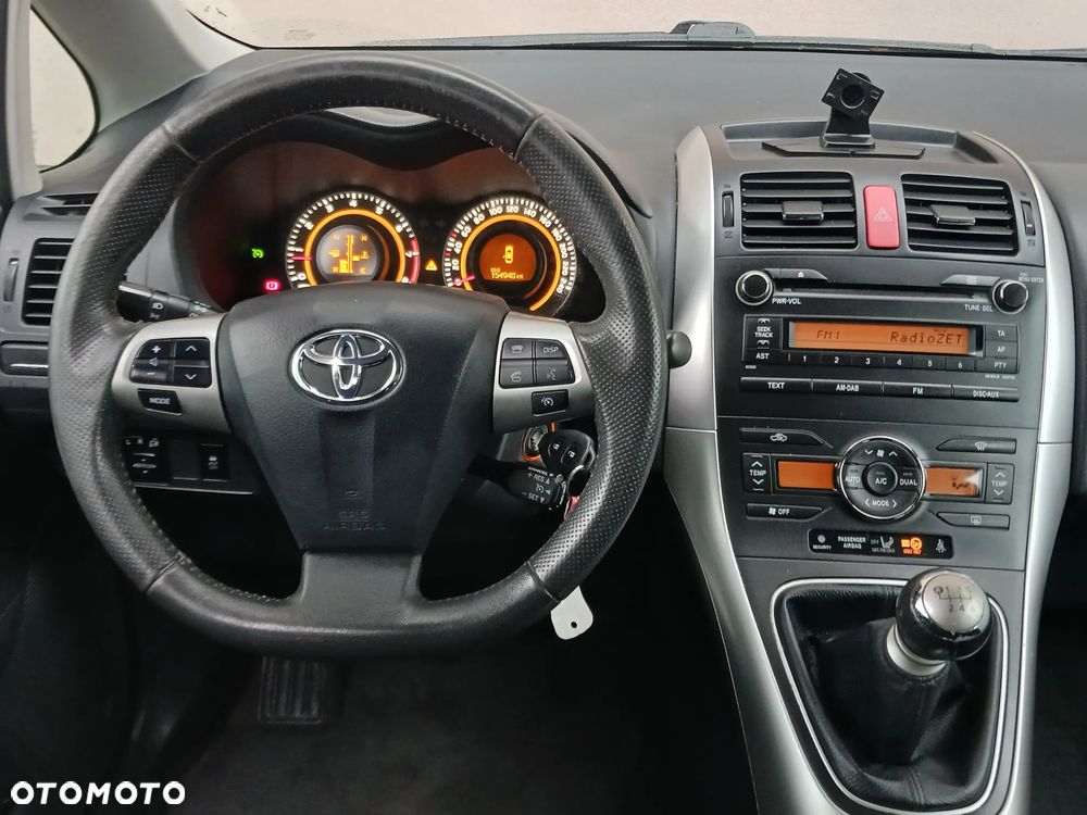 Toyota Auris - 25