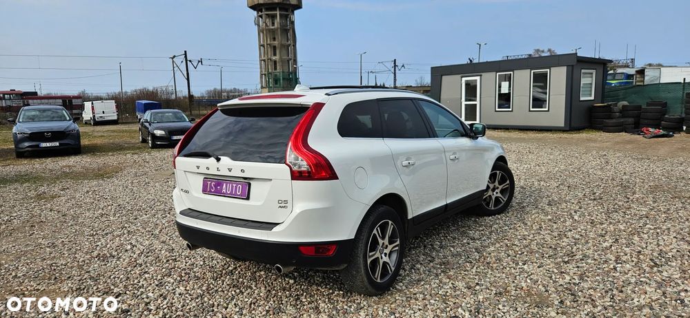 Volvo XC 60 D5 AWD Geartronic Summum - 2