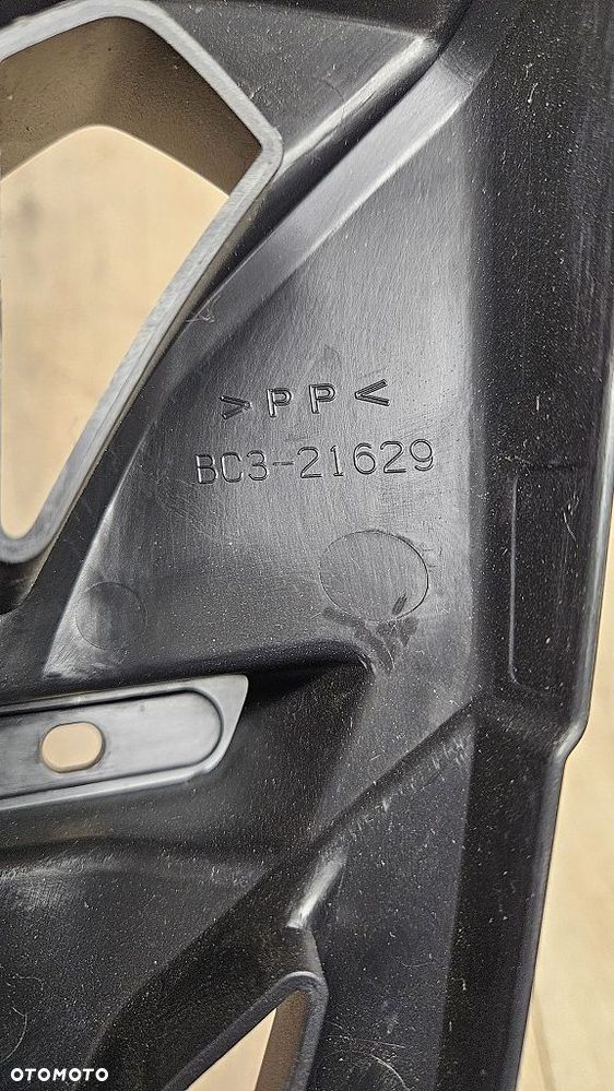 Uchwyt tablicy podświetlanie Yamaha T-Max 530 BC3-21629 - 11