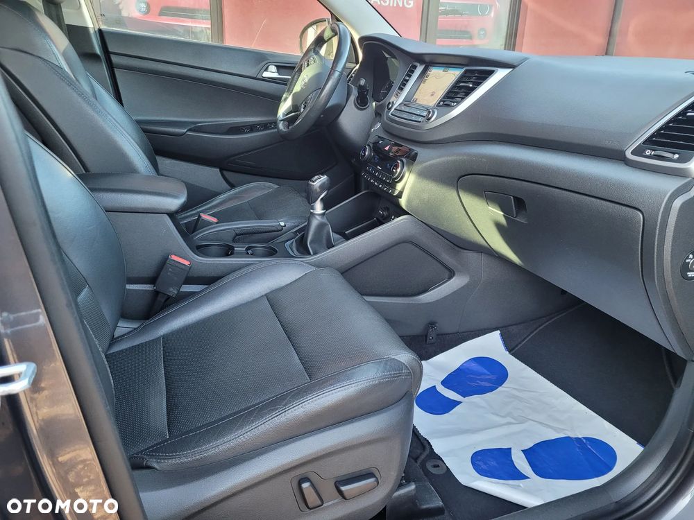 Hyundai Tucson 1.6 GDI BlueDrive Style 2WD - 16