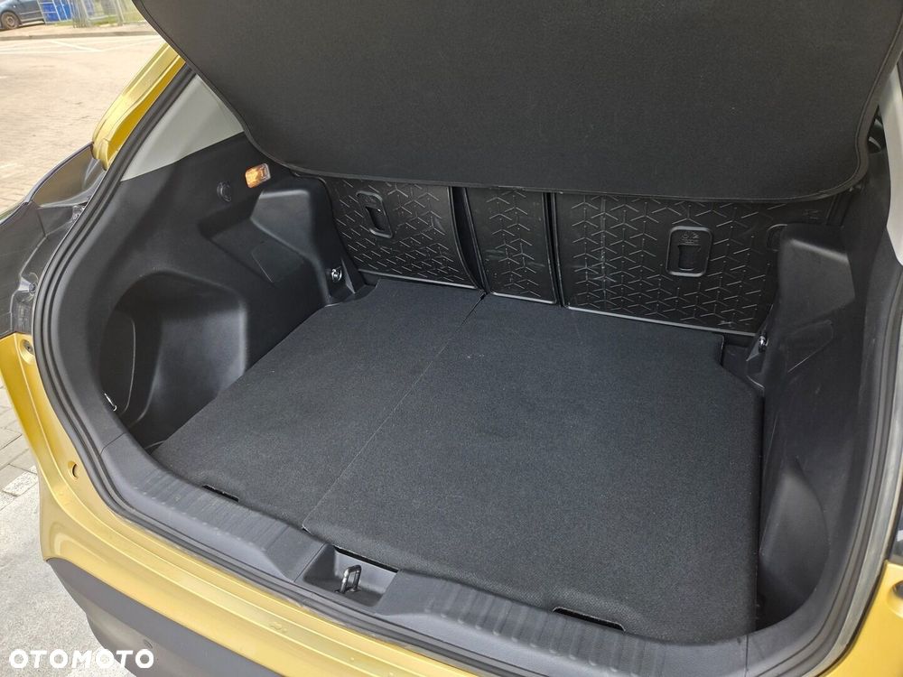 Toyota Yaris Cross - 13