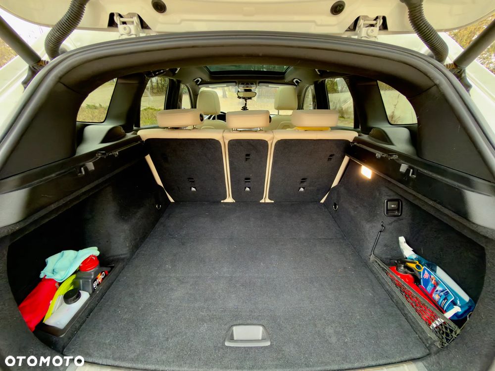 BMW X1 xDrive25i xLine - 9