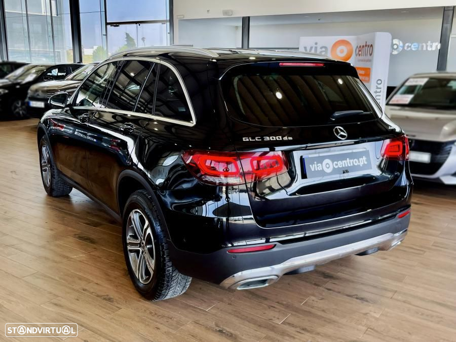 Mercedes-Benz GLC 300 de 4Matic 9G-TRONIC - 4