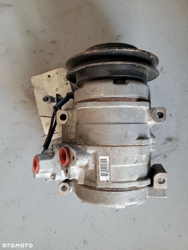 Sprężarka pompa kompresor klimatyzacji Toyota LAND CRUISER 4,2 TD 447260-6871 - 6