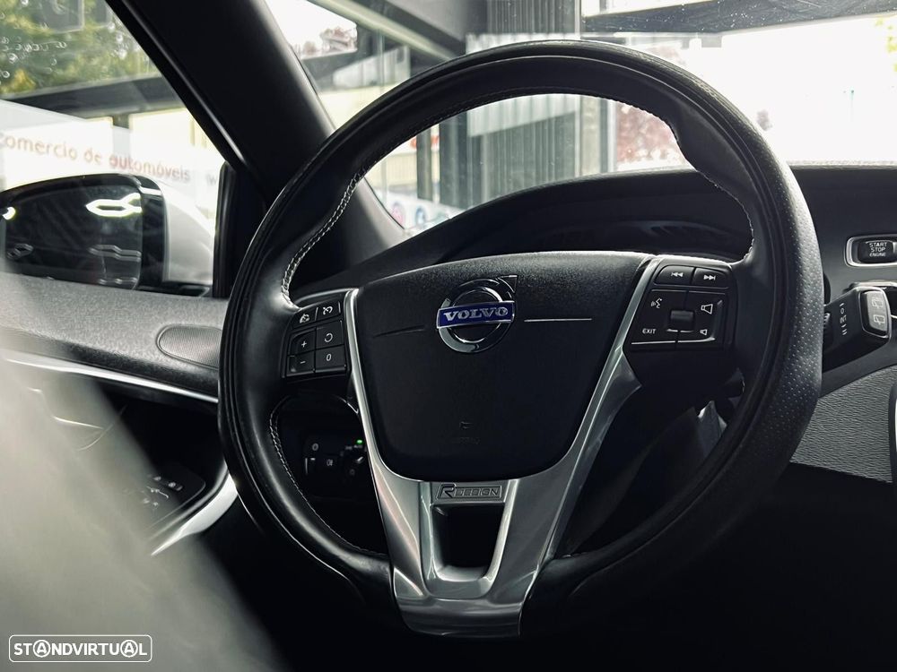 Volvo V40 1.6 D2 R-Design - 22
