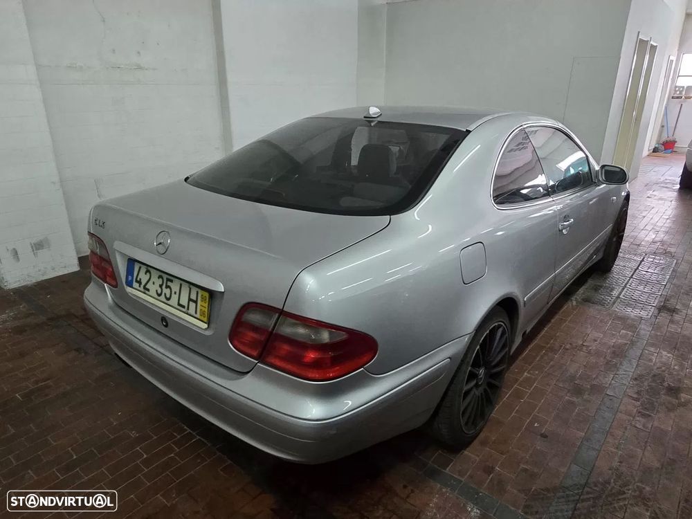 Mercedes-Benz CLK 200 - 4