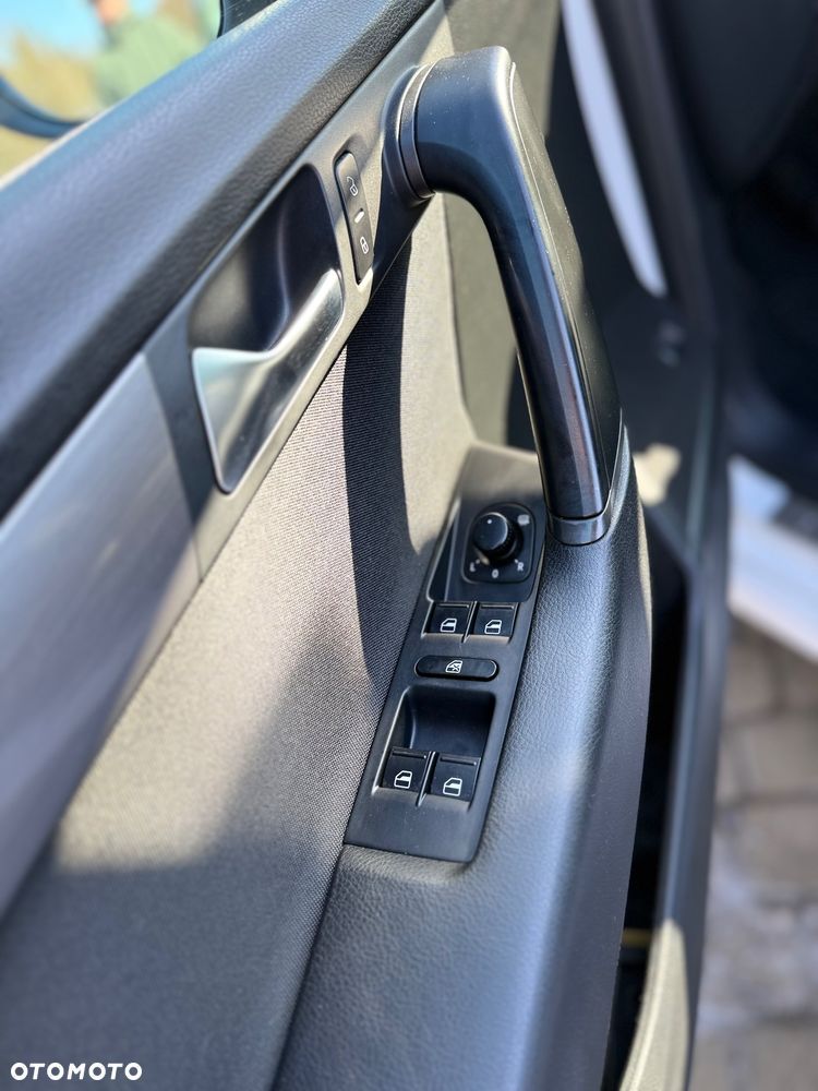 Volkswagen Passat ver-2-0-tdi-4mot-trendline - 12