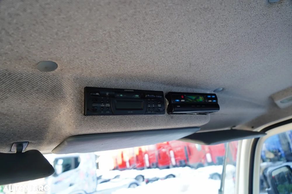 Mercedes-Benz UNIMOG U300 / 4X4 / BASCUNĂTOR 3 LATE / PLUG / MUNICIPAL / CUPLĂRI HIDRAULICE / EPS + AMBREIAJ - 35