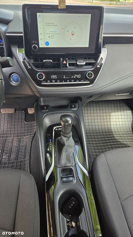 Toyota Corolla 1.8 Hybrid Executive - 17