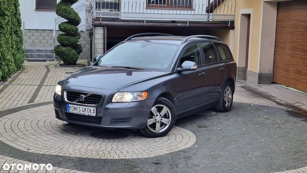 Volvo V50 - 1