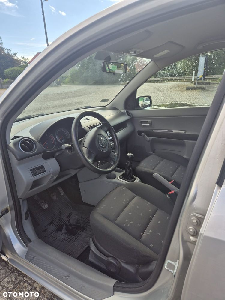 Mazda 2 - 7