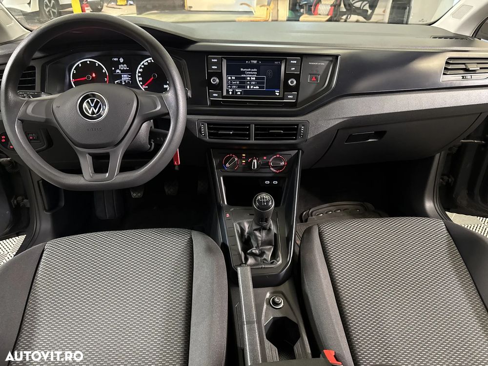 Volkswagen Polo - 10