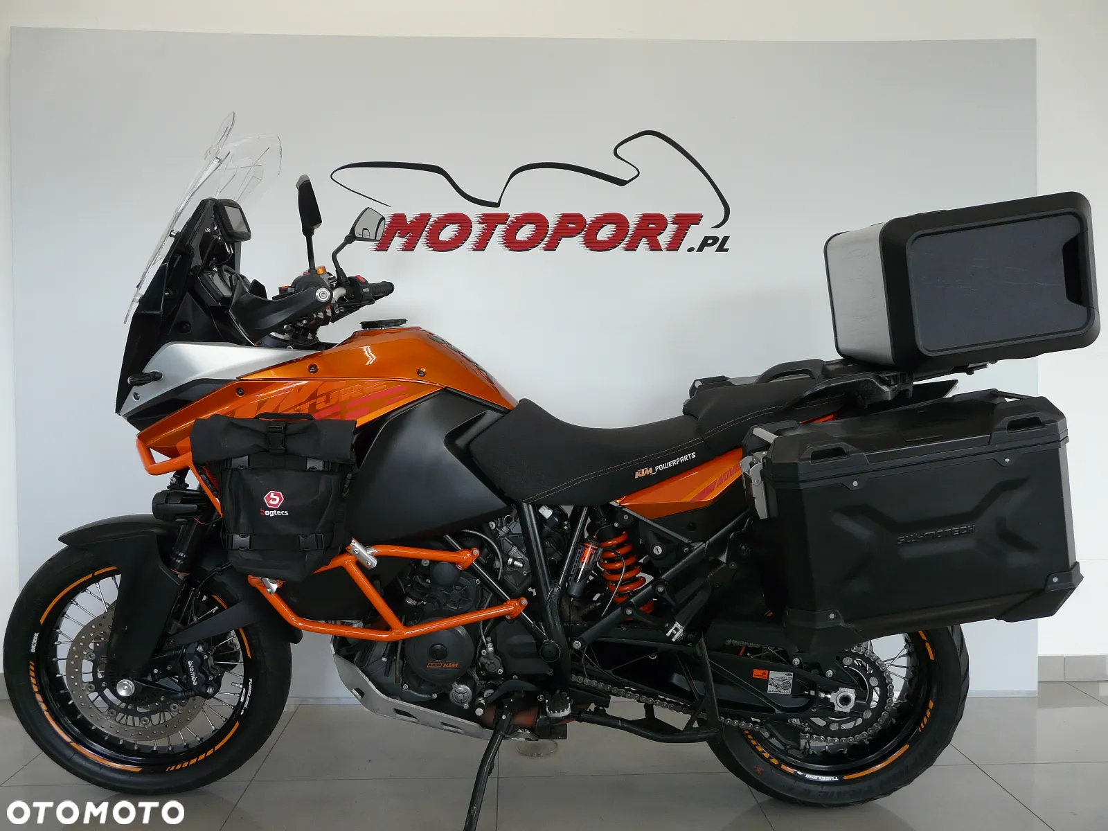 KTM Adventure - 13