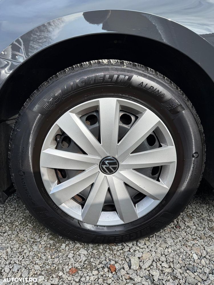 Volkswagen Passat 2.0 TDI SCR Comfortline - 39