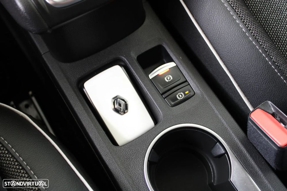 Renault Captur 1.0 TCe Techno Bi-Fuel - 18