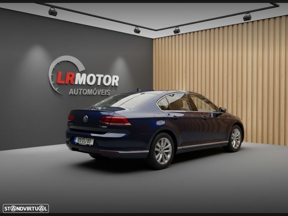 VW Passat 1.6 TDI Highline DSG - 4