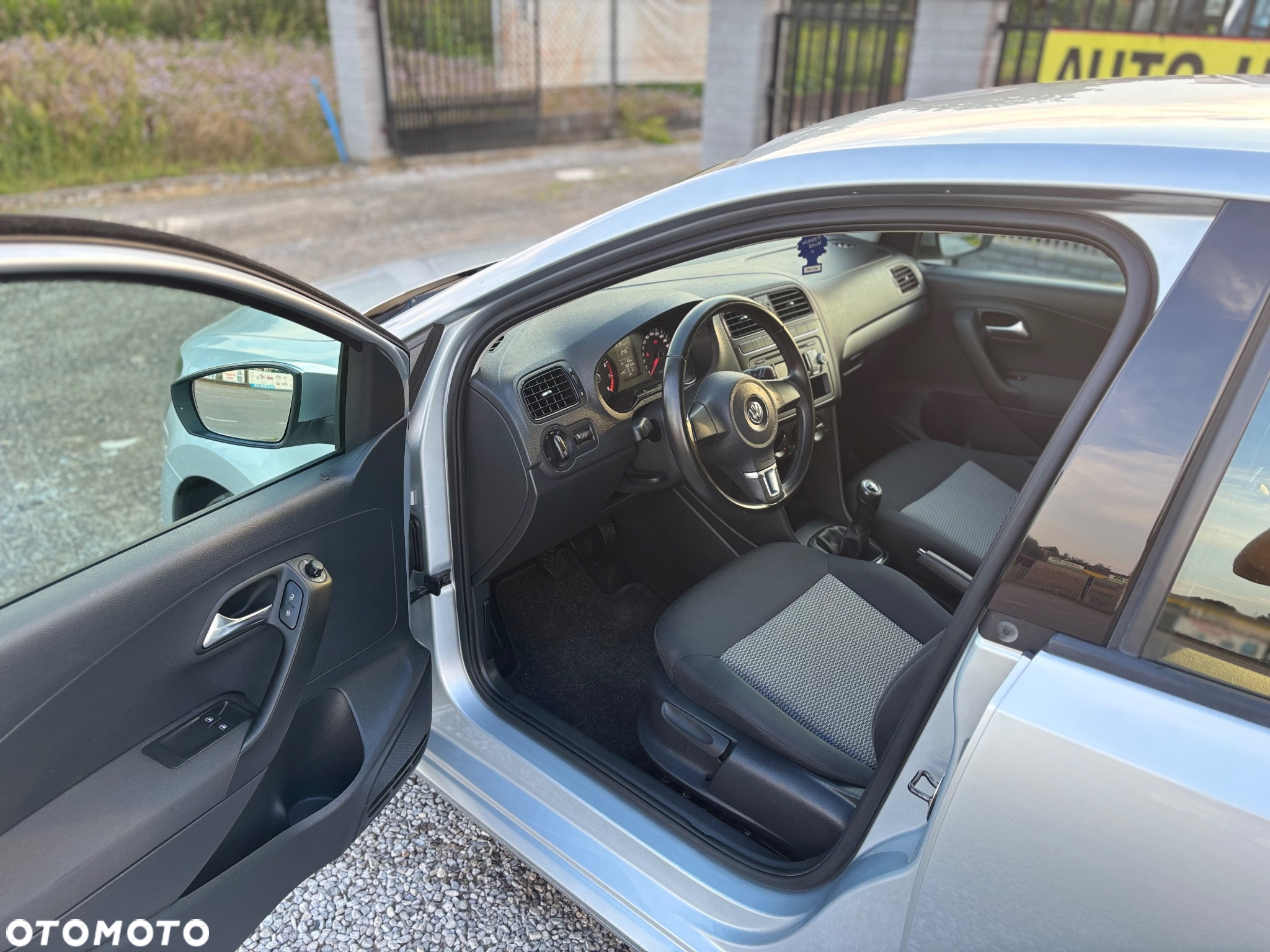 Volkswagen Polo - 5