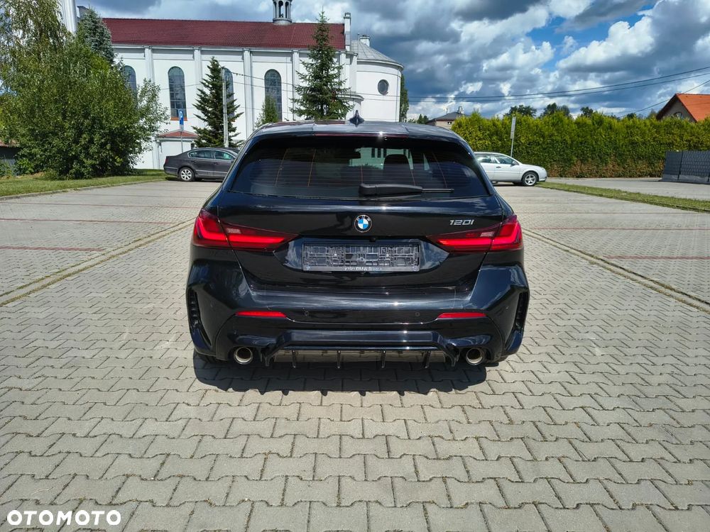 BMW Seria 1 120i M Sport - 3