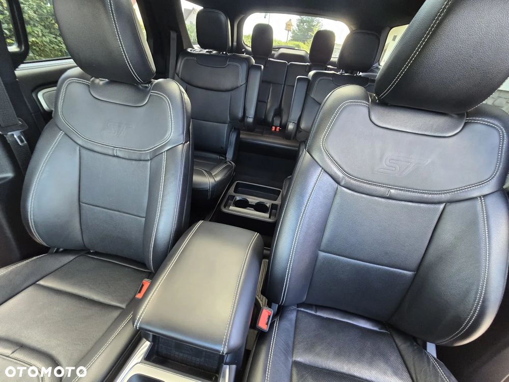 Ford Explorer 3.0 EcoBoost PHEV 4WD ST-Line - 24