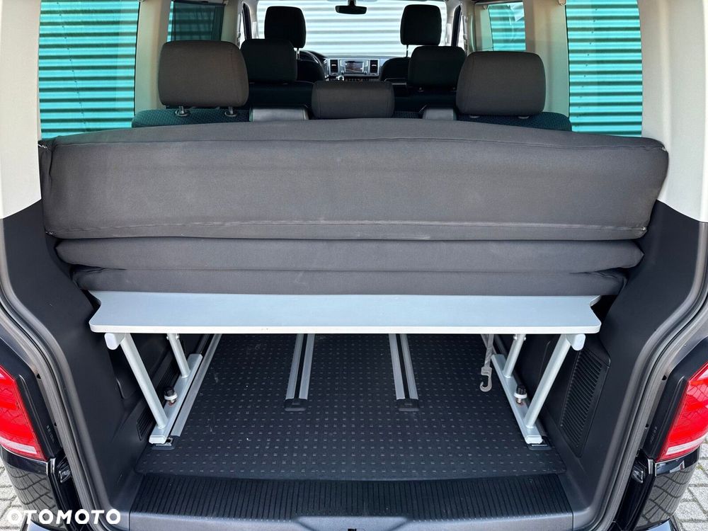 Volkswagen Multivan - 17