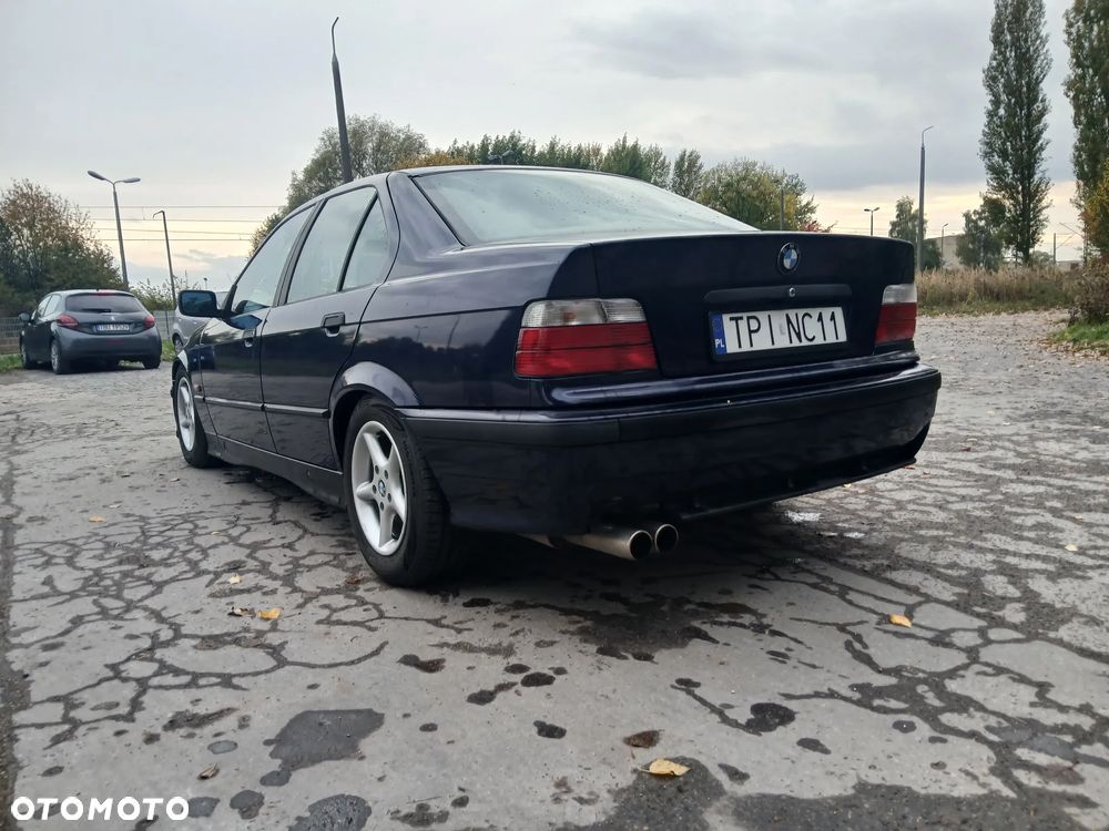 BMW Seria 3 316i - 16