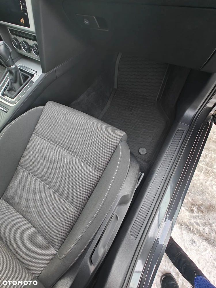 Volkswagen Passat Variant - 3