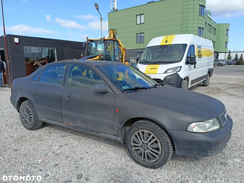 Audi A4 Limousine - 6