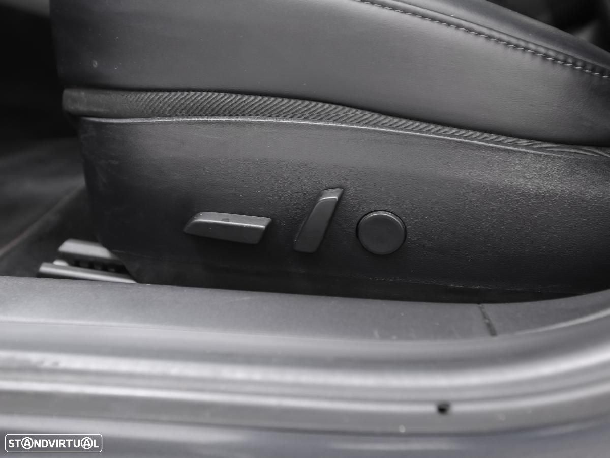 Tesla Model 3 Long-Range Dual Motor AWD - 15