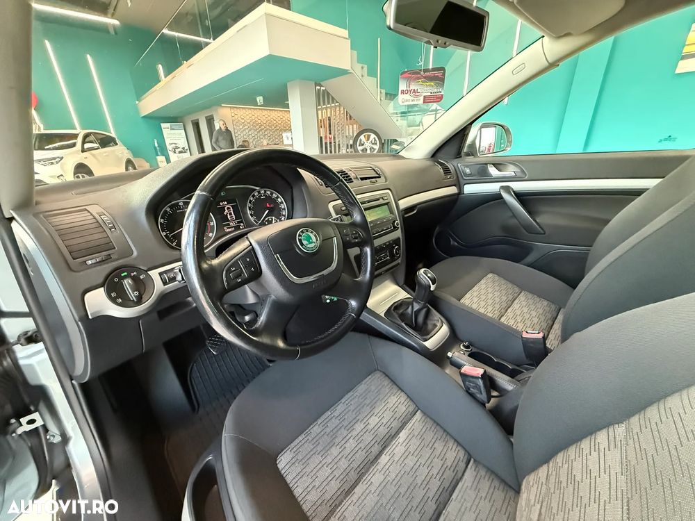 Skoda Octavia Combi 1.4 TSI FAMILY - 12