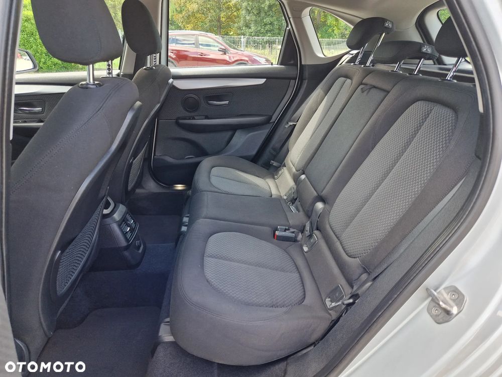BMW Seria 2 218d Sport-Aut Advantage - 13