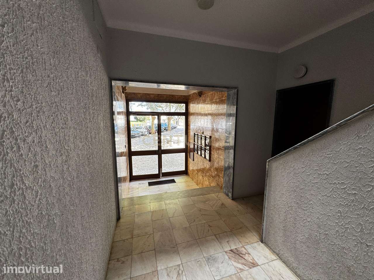 Apartamento T2+1 Quinta Alves da Silva - Grande imagem: 2/13