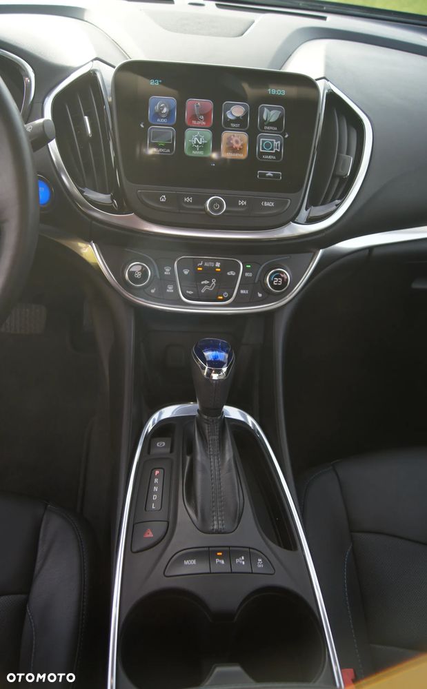 Chevrolet Volt - 11