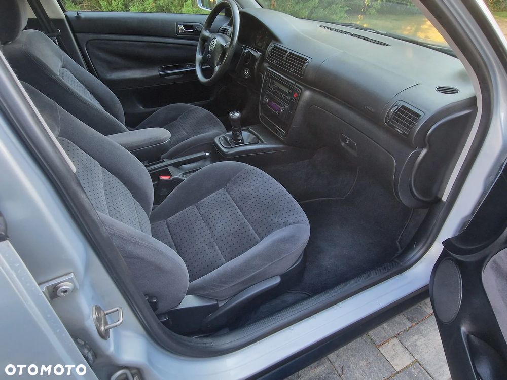 Volkswagen Passat - 9