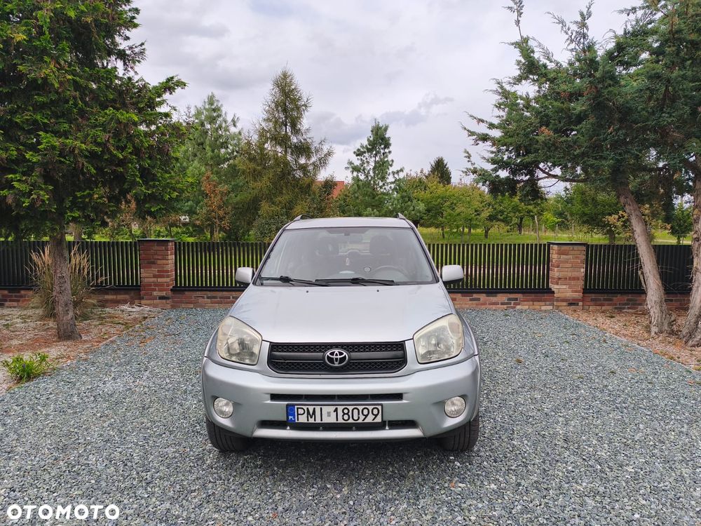 Toyota RAV4 - 1