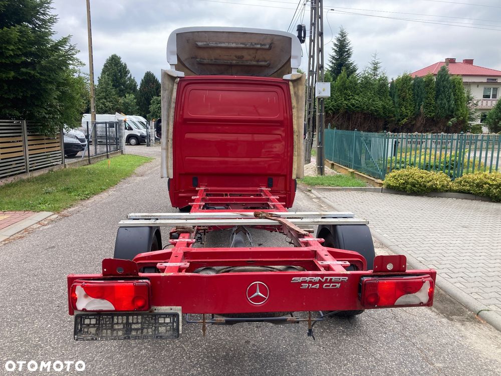Mercedes-Benz Sprinter - 5